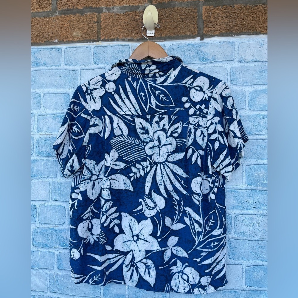 Jams world blue floral print button down size medium - Picture 7 of 10
